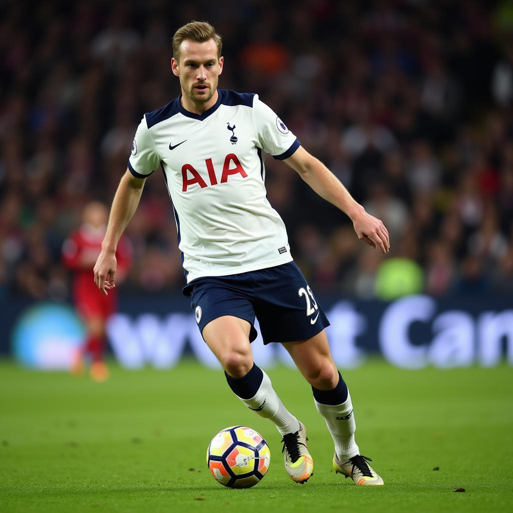 Christian Eriksen Playing for Tottenham in 2018