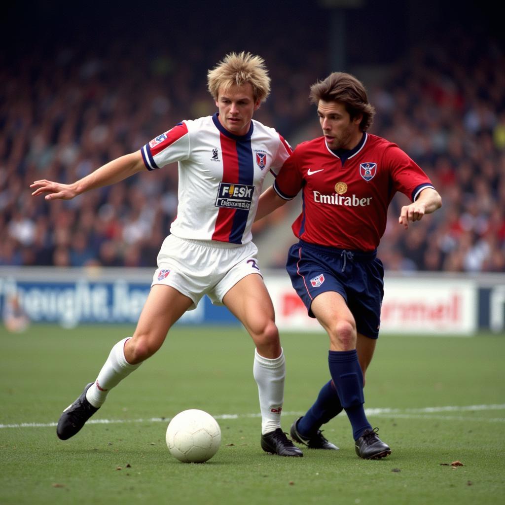 Haaland in a physical battle with a Crystal Palace player